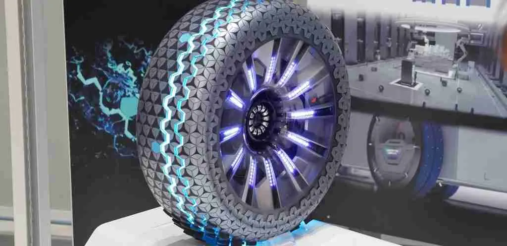 Hankook's Futuristic Hexonic Smart Tire