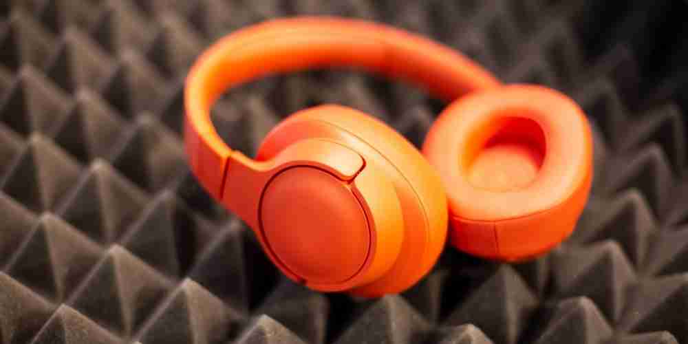 best noise cancelling headphones under $200